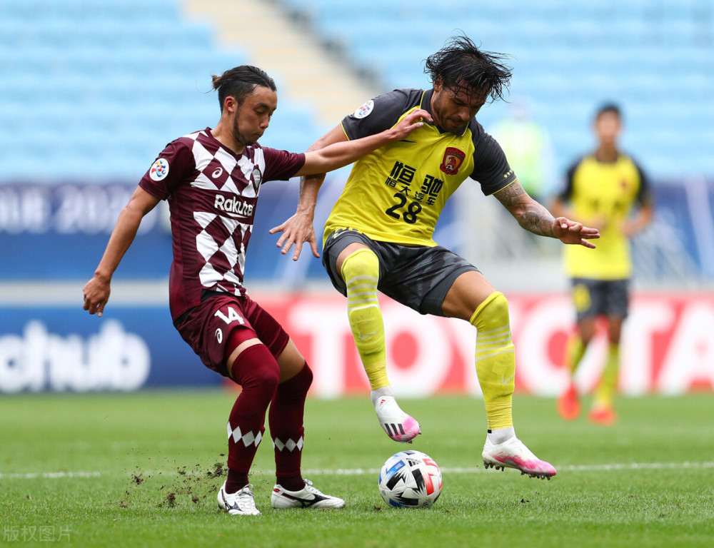 印第安纳步行者训练开放日；清晨遗憾出局引欢呼；中超在即；资深球员宣示担当的简单介绍